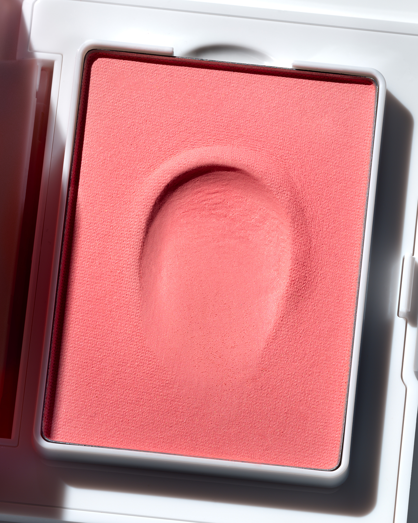 Cloud Paint Plush Blush - Image 3