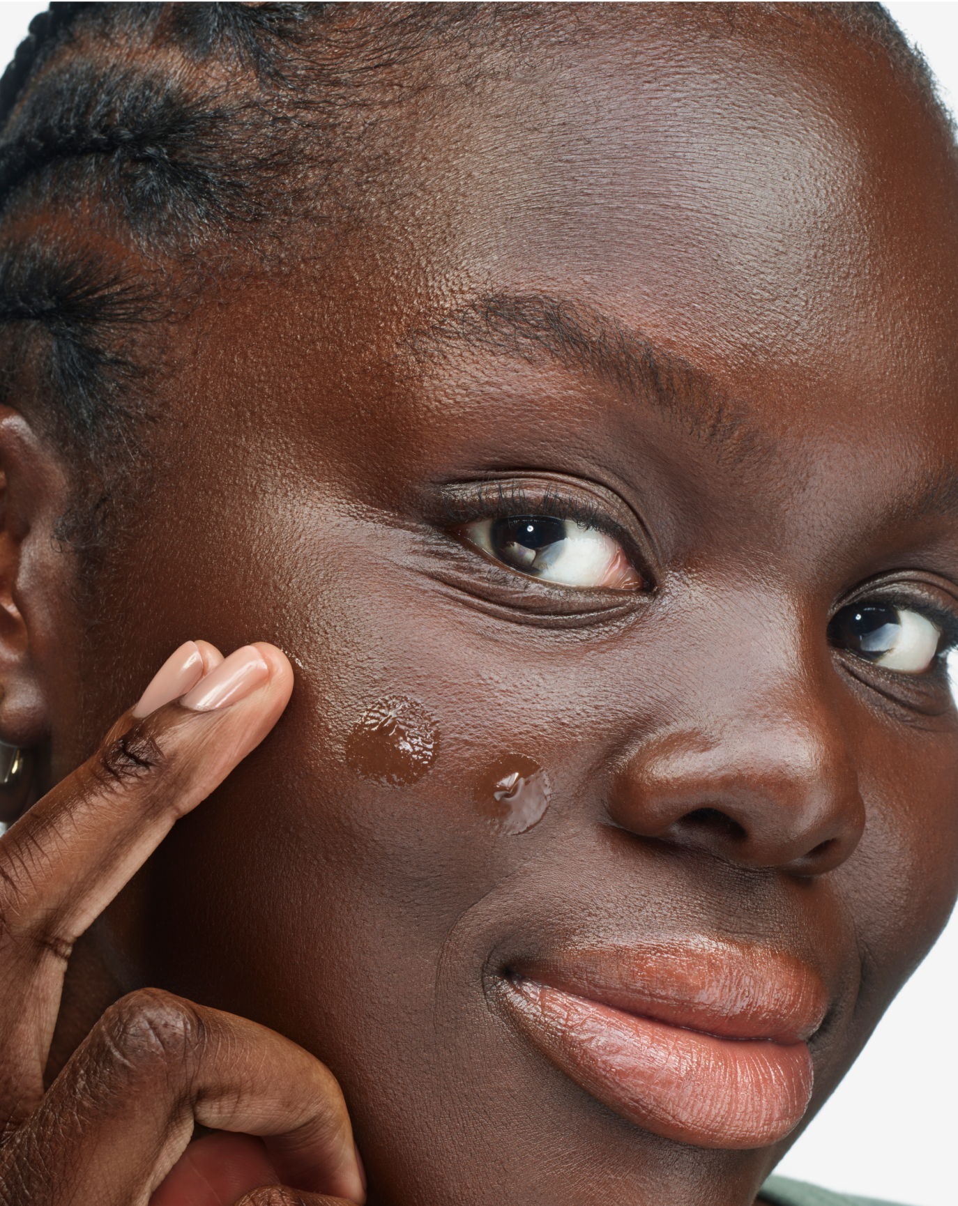 Stretch Fluid Foundation - Image 6